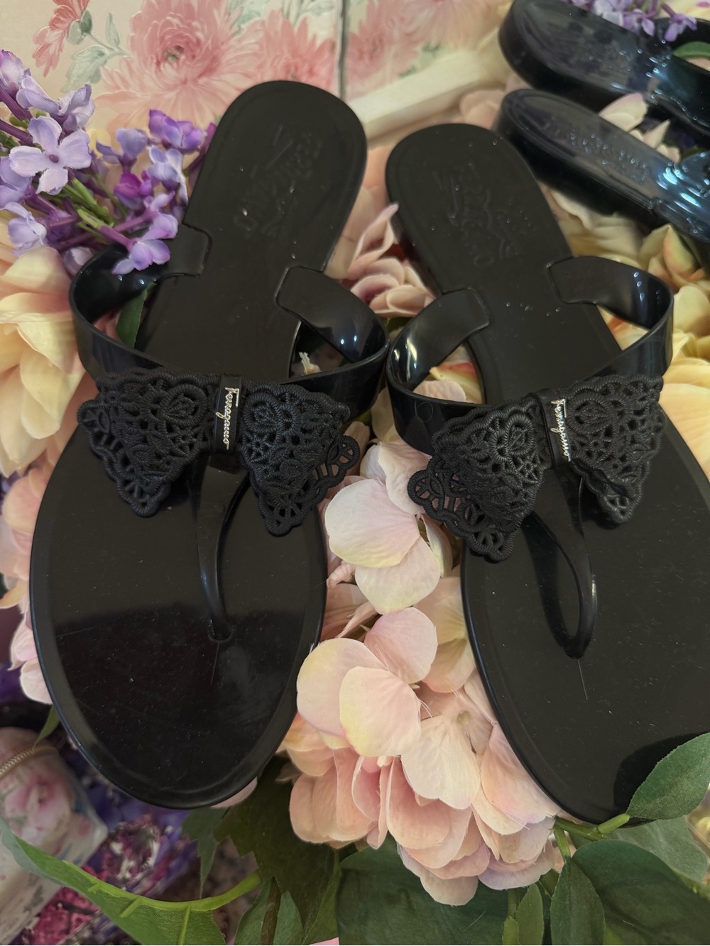 Salvatore Ferragamo Black Floral Appliqué Jelly Thong Sandals